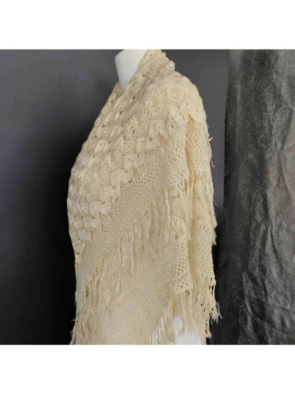 Vintage Crochet Shawl Wrap Women White Fringe Floral Boho Festival Pashmina